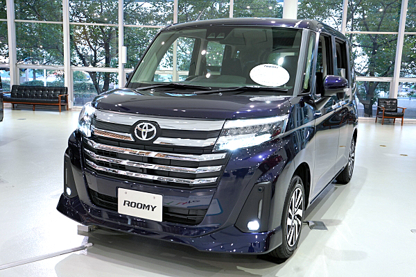 ルーミー　後期型　カラーサンプル 7/25迄出品 ルーミー 後期型 カラーサンプル 7/25迄出品 ルーミー 後期型 カラー