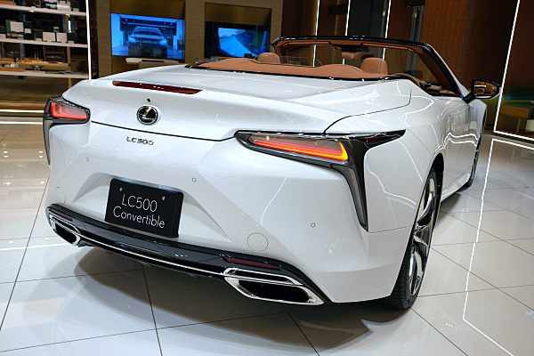 レクサス LC500 コンバーチブル ホワイト (3) Lexus LC500 Convertible