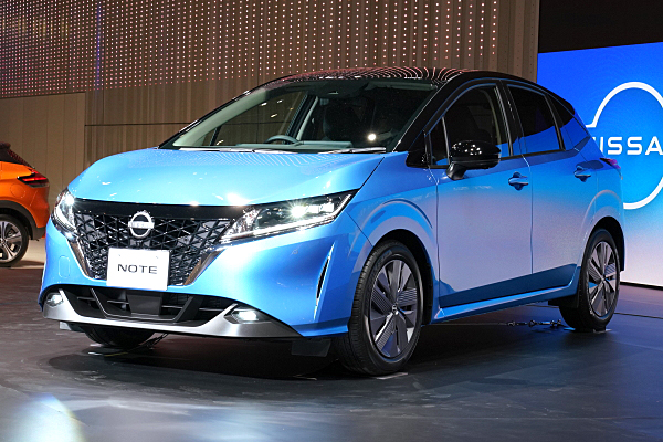 日産 ノート X プロトタイプ ブルー / ブラック Nissan Note X