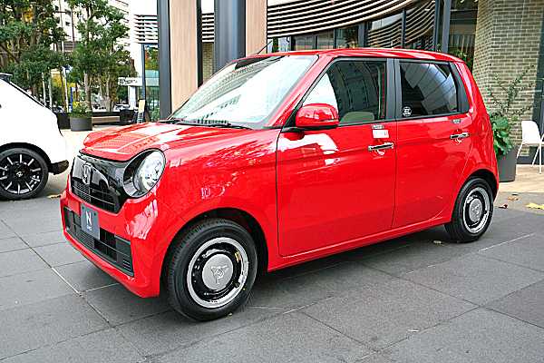 【非売品】Honda N-ONE カラーサンプル　レッド　製造ミスありレア品 非売品】Honda N-ONE カラーサンプル レッド 製造ミスありレア品
