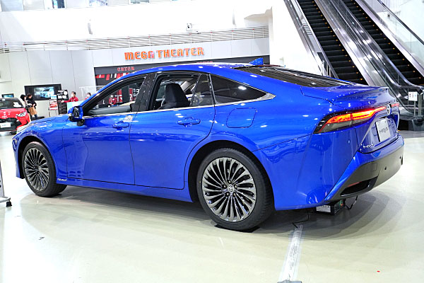 トヨタ ミライ Z エグゼクティブ パッケージ ブルー Toyota Mirai Z