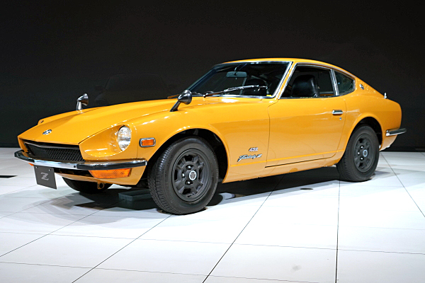 エブロ　フェアレディZ　ハイウェイパトロール 1969 1/43 Amazon | エブロ 1/43 NISSAN FAIRLADY Z High Way Patrol 1969