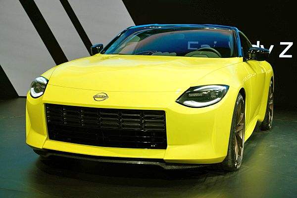 日産 フェアレディZ プロトタイプ イエロー (3) Nissan Z Proto