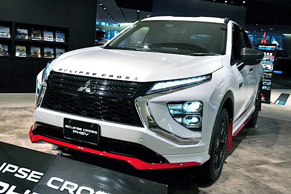 三菱 エクリプス クロス PHEV ラリーアート スタイル Mitsubishi