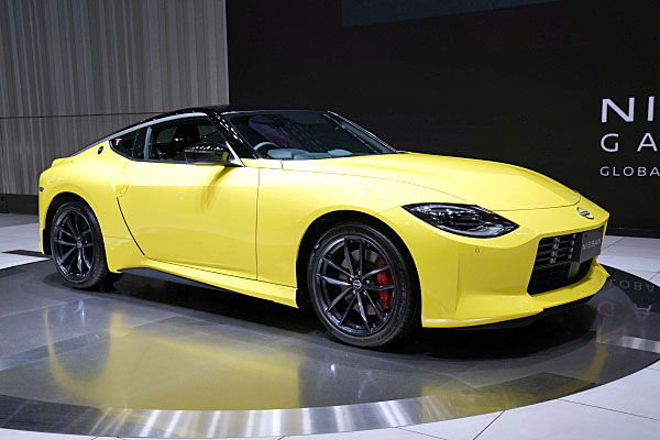 Amazon.co.jp: GT Spirit 1/18 Nissan Fairlady Z Prototype