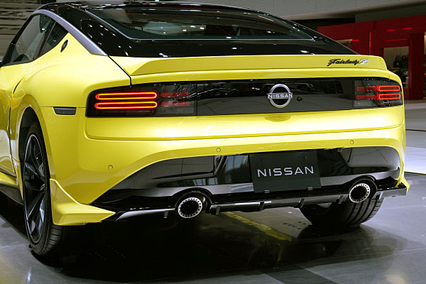 Nissan フェアレディ Z プロトスペック 2023 イカズチイエロー
