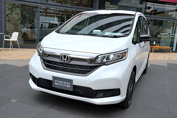 ホンダ フリード ハイブリッド G ブラックスタイル ホワイト Honda Freed Hybrid G 