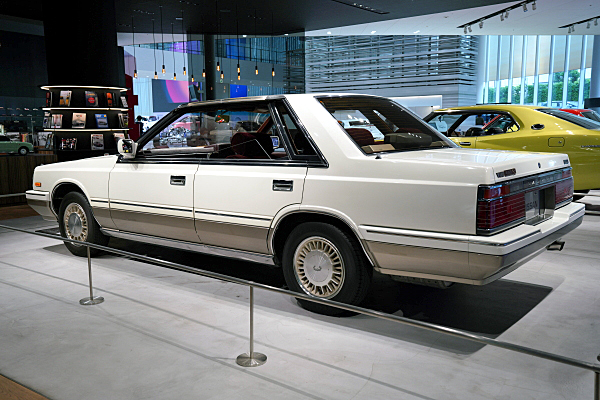 日産 ローレル 4ドア ハードトップ V20 ターボ メダリスト 1984年式 Amazon.co.jp: ハイストーリー ニッサン ローレル 4ドア ハードトップ