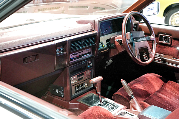 日産 ローレル 4ドア ハードトップ ターボメダリスト 1984 Nissan