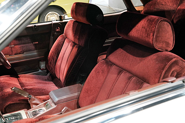 日産 ローレル 4ドア ハードトップ V20 ターボ メダリスト 1984年式 日産 ローレル 4ドア ハードトップ ターボメダリスト 1984 Nissan