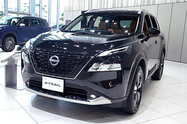 日産 エクストレイル G ブラック Nissan X-Trail G : Black | Car and