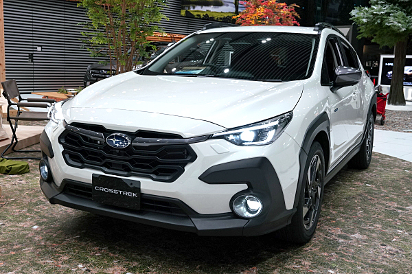 スバル クロストレック リミテッド ホワイト Subaru Crosstrek Limited
