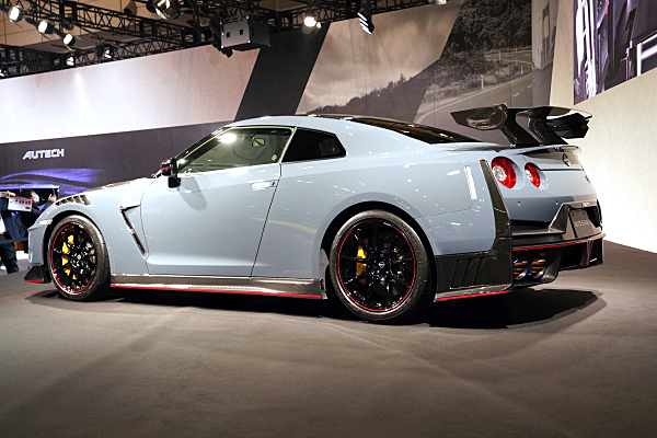 日産 GT-R ニスモ スペシャルエディション 2024モデル グレー Nissan