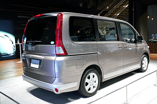 日産 セレナ 20RS 2006 C25 Nissan Serena 20RS 2006 C25 | Car and