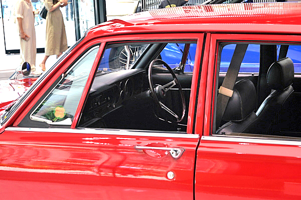 Nissan Skyline 2000 GT-R PGC10 赤 1969年式 Nissan | Heritage Collection | Skyline 2000GT-R