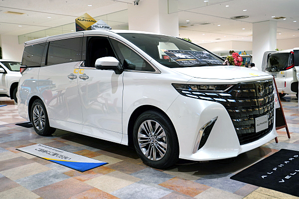 トヨタ アルファード Z ホワイト Toyota Alphard Z : White | Car and
