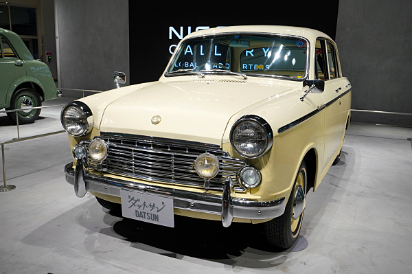 ダットサン ブルーバード 1200 ファンシーデラックス 1963 DP312 ダットサン ブルーバード 1200 ファンシーデラックス 1963 DP312