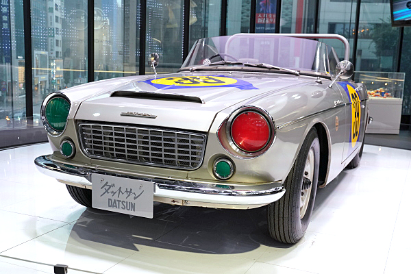 最高級のスーパー ☆ダットサン1500クーペ ブリキ☆ 乗用車 - 乗用車