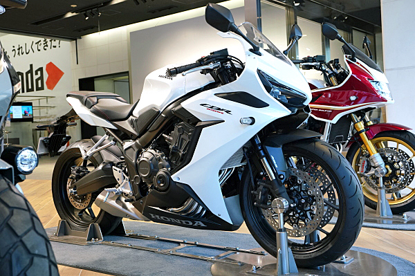 ホンダ CBR650R ホワイト Honda CBR650R : White | Car and Moto in Japan