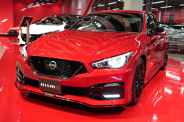 日産 スカイライン ニスモ レッド Nissan Skyline NISMO : Red | Car