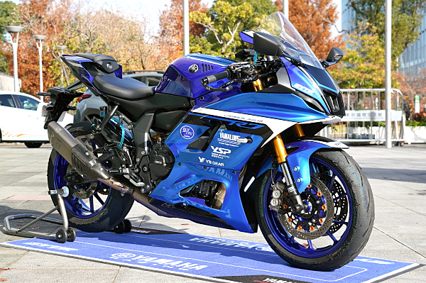ヤマハ YZF-R7 ファクトリーレーシングスタイル Yamaha YZF-R7