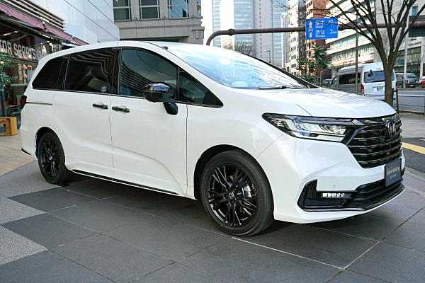 ホンダ オデッセイ e:HEV アブソルート EX ブラックエディション