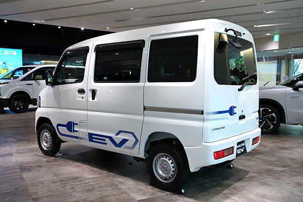 三菱 ミニキャブ EV ホワイト Mitsubishi Minicab EV : White | Car