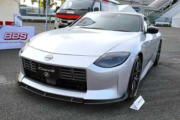 12 Z33 フェアレディ Z セントラル20 スポーツ キャタライザー 触媒
