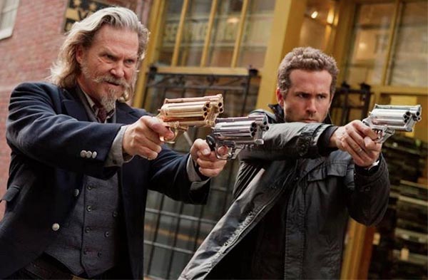 ジェフ・ブリッジスとライアン・レイノルズの「R.I.P.D.」の画像と予告編だよ