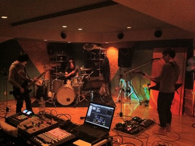 2011.11.02 MIM RH1