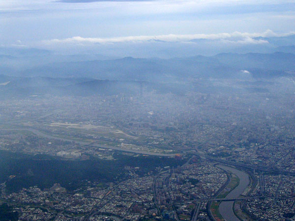 台北・松山空港