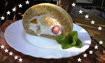 フルーツロールケーキ