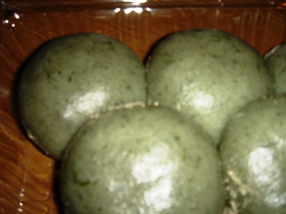 土山よもぎあん餅