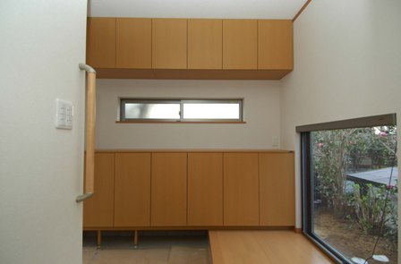 090326K様邸12玄関収納
