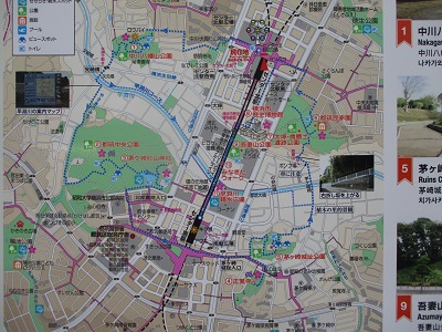 都筑区センター北駅前に「つづき五山と早淵川を歩くコース」案内