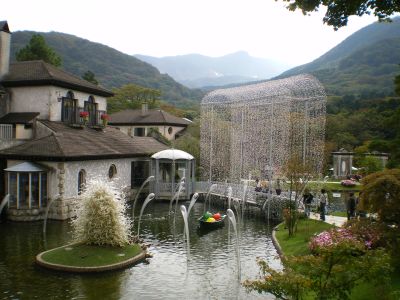 ガラスの森美術館