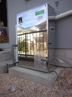 新機石油給湯器(灯油ボイラー)