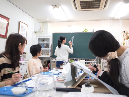 カリグラフィー体験レッスン「ロゴで素敵なランプシェード」@カリグラフィー教室モジ・アカデミア銀座