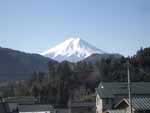 真木温泉の高台から見えた富士山