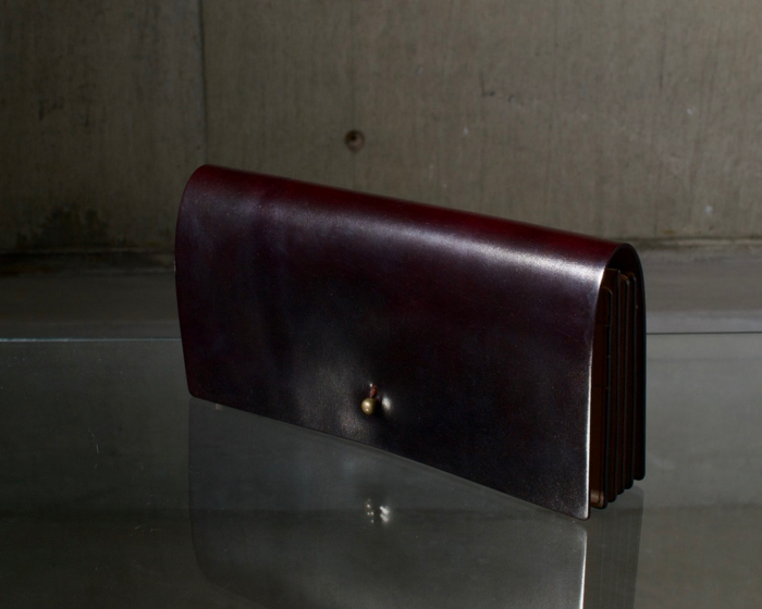 formeのお財布、コードバン、ブラウン系の3色について | トロン