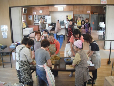 炊き出し準備