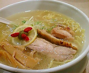 鶏塩ラーメン