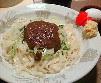 じゃじゃ麺