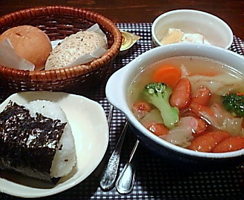 コロンボランチ
