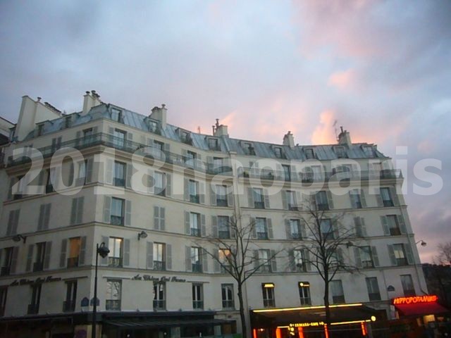 Acheter une boite de chocolat blanc pour Pâques à Paris 7 Beaupassage -  BERNACHON