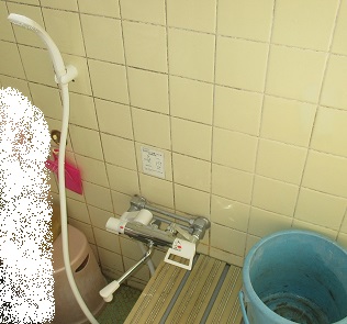 浴室のシャワー混合水栓器具(サーモスタットタイプ)取替例 | 趣味の 