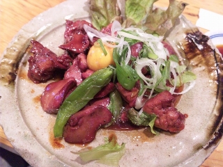 若鮨 鳥もつ煮