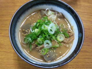 まりも もつ煮