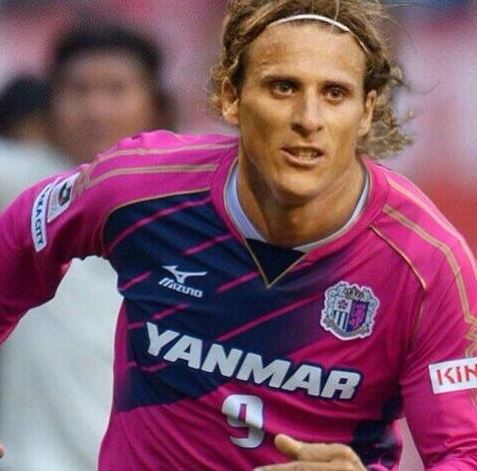 フォルラン選手、C大阪加入！ | Calda casa - FOOTBALL FASHION