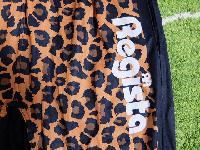 REGISTA-cropped-pants-5.jpg